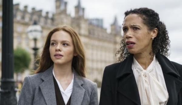 Sadie Soverall and Vinette Robinson in The Gathering